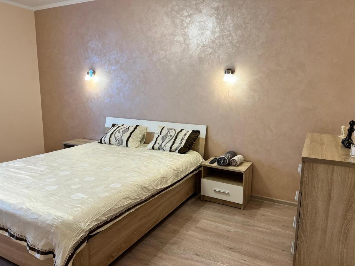 Apartaments Sichovyh Strilciv 68A Ивано-Франковск Экстерьер фото