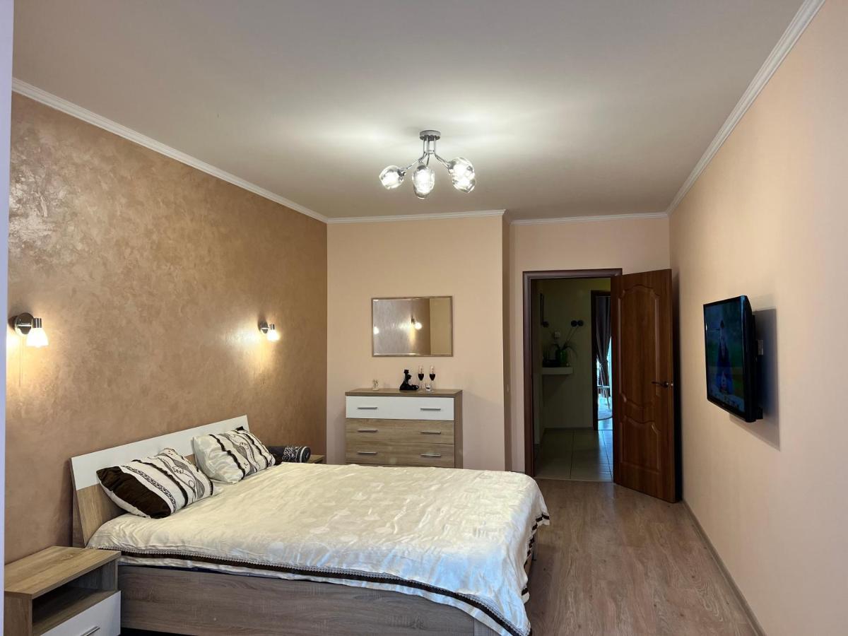 Apartaments Sichovyh Strilciv 68A Ивано-Франковск Экстерьер фото